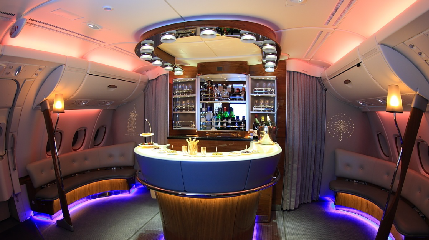 Emirates-Airlines_A380-Bar_1.2_Large_1369x768